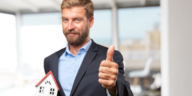 blond-businessman-happy-expression_1194-3863-fotor-20250526133247